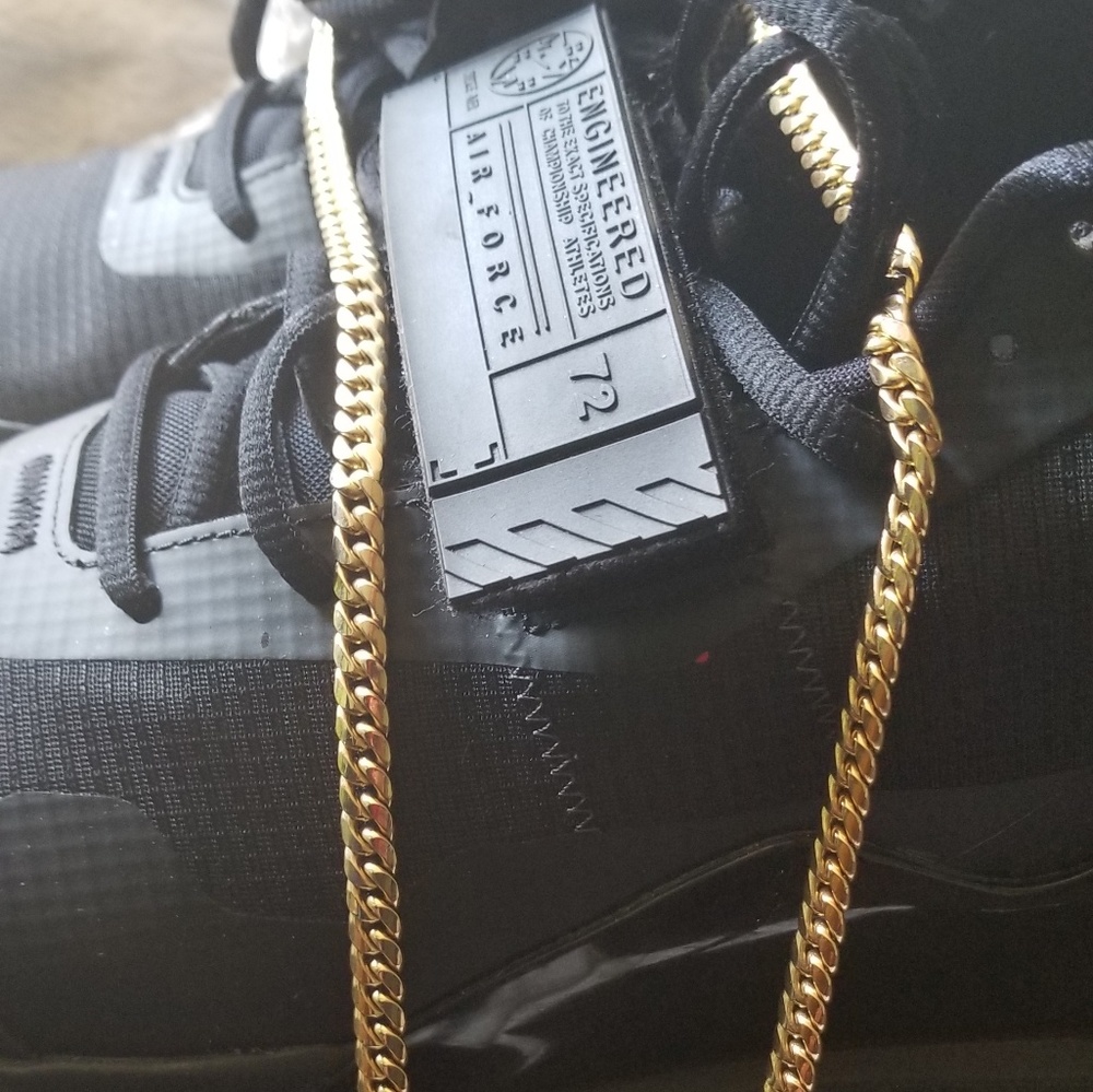 Cuban link - Picture 2 of 2